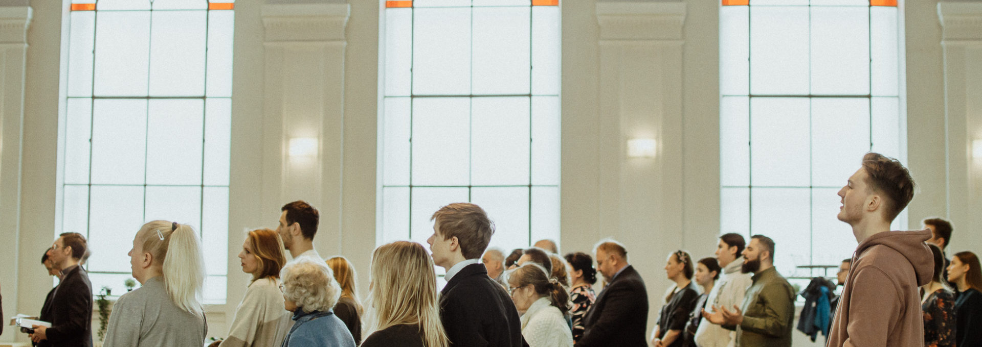 Mīlēt Dievu un darīt Viņu zināmu!